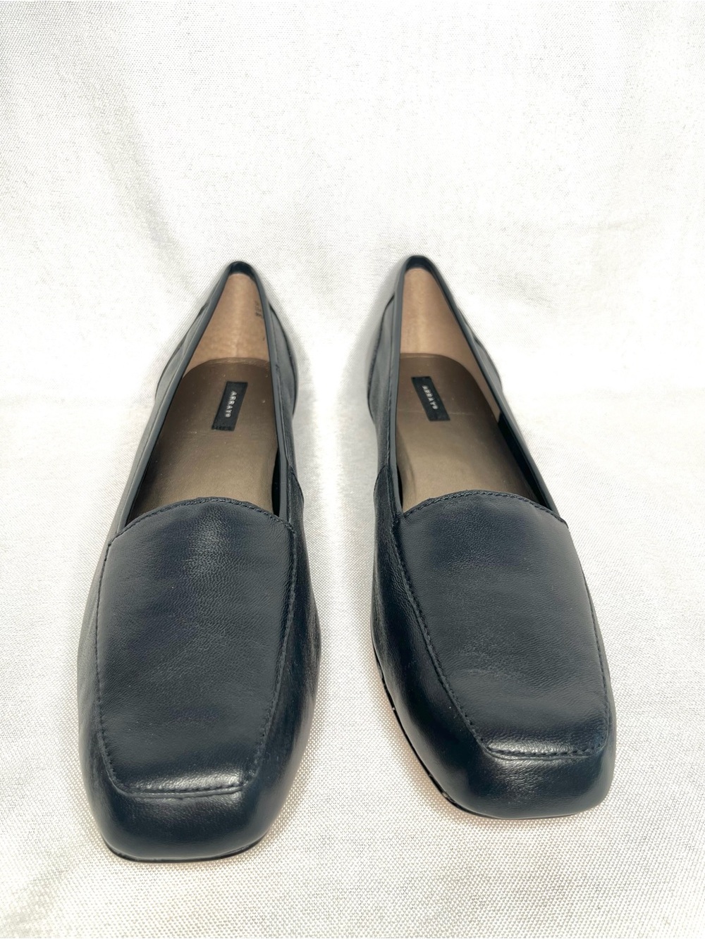 ARRAY Navy Blue Soft Leather Loafers Flats Women’s Size 12N Square Toe Slip On